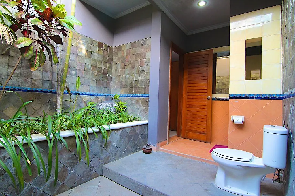 Spartacvs Bali Seminyak 3*,